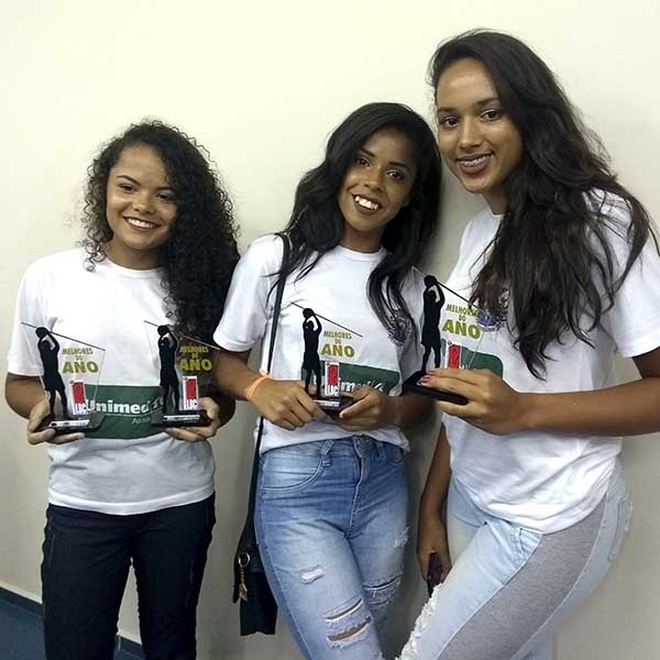 Alunas do projeto Lance Livre CTU Paraguaçu Paulista/Unimed Assis ganham prêmio em Bauru