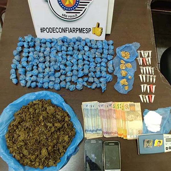 Casal de jovens é detido com maconha, crack e LSD em Palmital