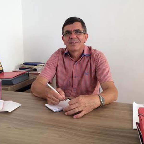 Bancos se beneficiam com o Refis e cortam empregos