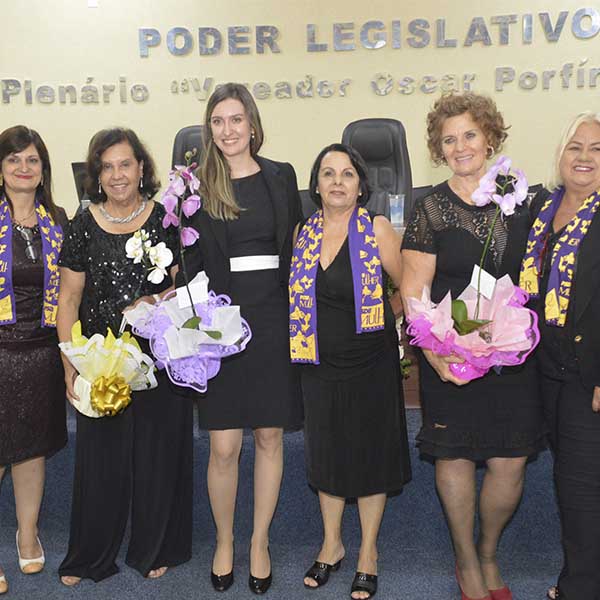 Dia Internacional da Mulher é comemorado com palestra sobre Maria da Penha e pedofilia