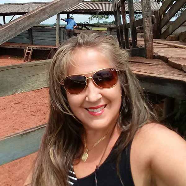 Edilene Lima comemora mais um aniversário