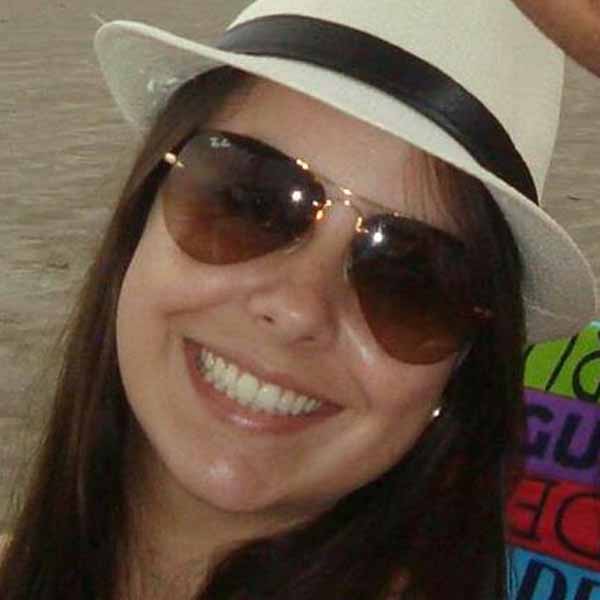 Mayara Maioli celebra mais um ano de vida