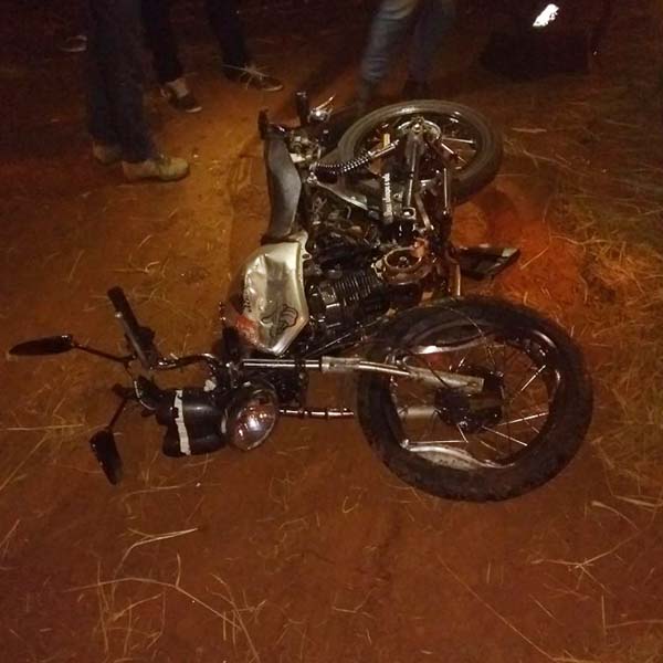 Motociclista tem braços e perna fraturados após colisão contra carro em Paraguaçu