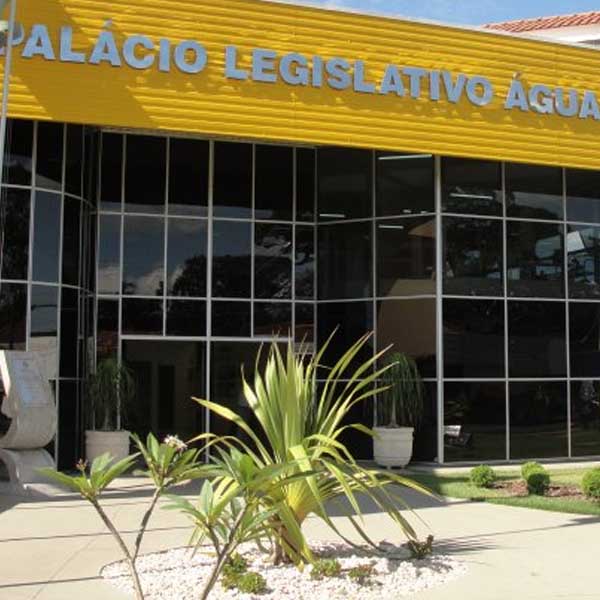 Câmara rejeita veto e projeto do Executivo