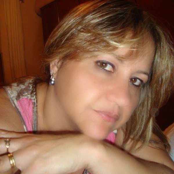 Debora Ferreira celebra mais um ano de vida