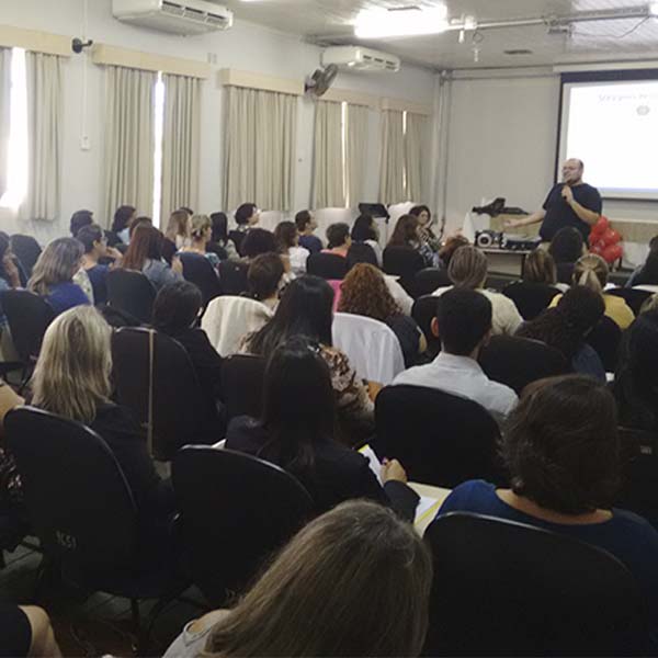 Paraguaçu sedia 'Oficina sobre Grupos Socioeducativos'