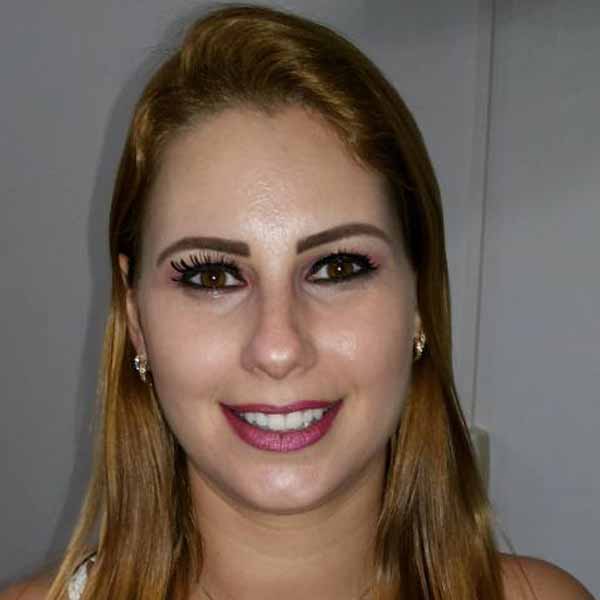 Priscila Ribeiro apaga velinhas nesta terça