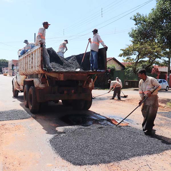 'Estamos trabalhando', afirma prefeita Almira, de Paraguaçu Paulista