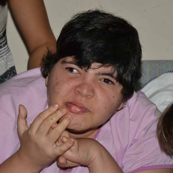 Ketly Nayara apaga 30 velinhas hoje