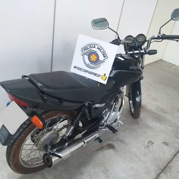 Moto furtada é encontrada pela PM em canavial de Paraguaçu Paulista