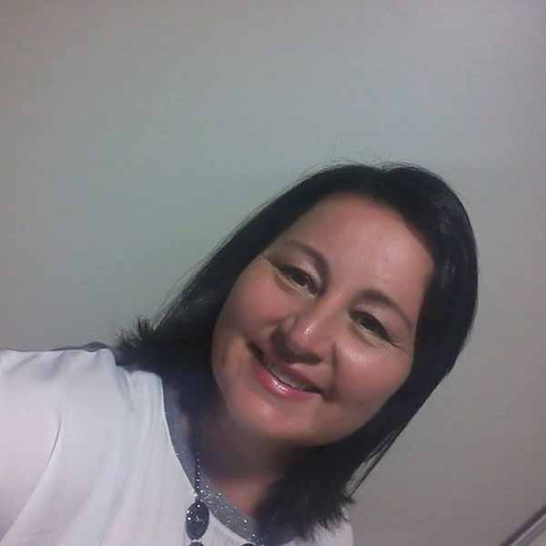 Rosa Cristina apaga velinhas nesta segunda