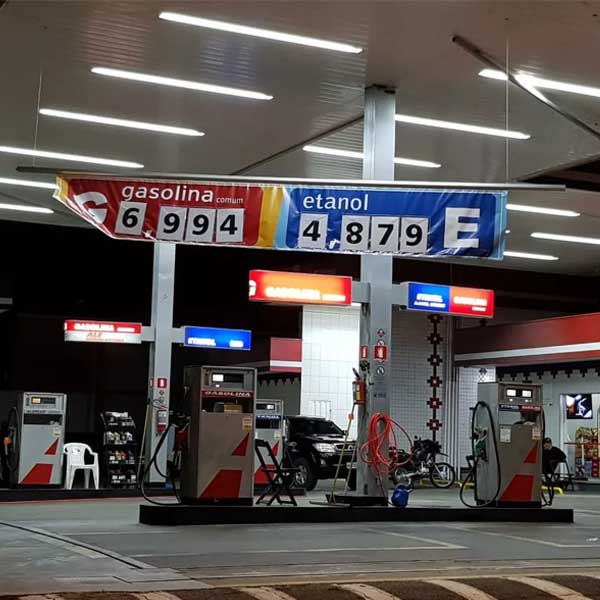 Preço do combustível chega a R$ 6,99 e motoristas fazem fila em postos de Marília