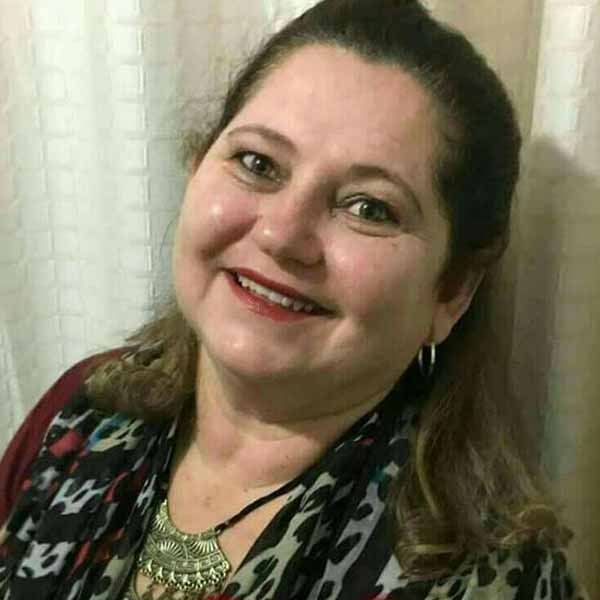 Mariangela Afonso apaga velinhas neste sábado