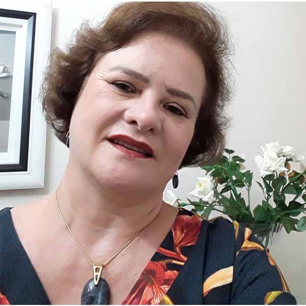 Vania Marson comemora mais um aniversário