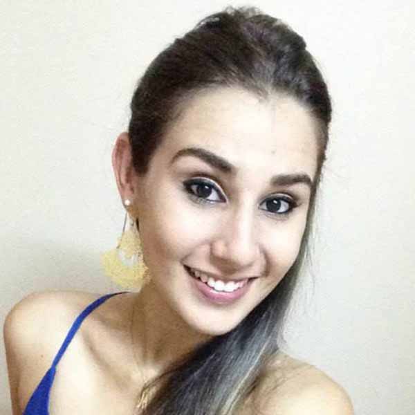 Mayara Pangoni comemora mais um aniversário