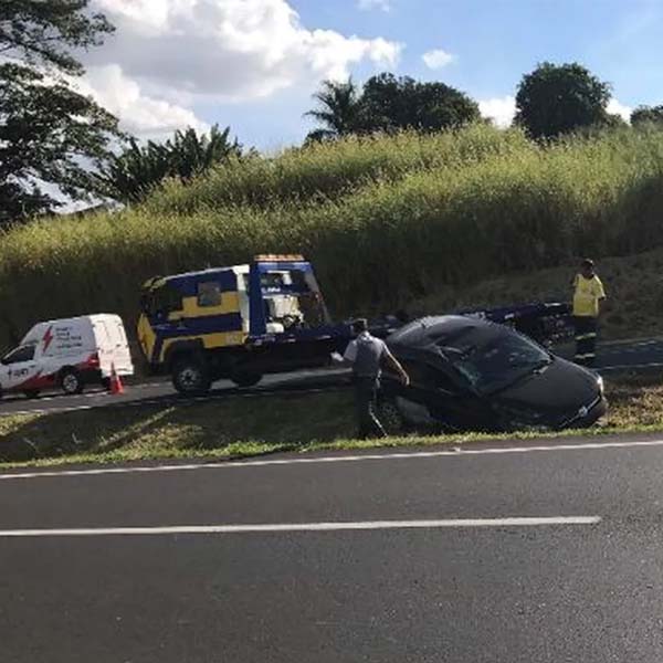 Dono de oficina empresta carro de cliente para amigo, que sofre acidente em rodovia de Marília
