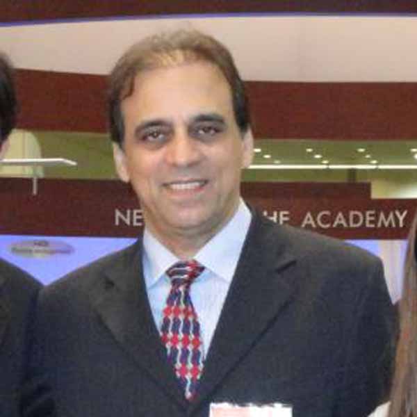 Bassam Mourad comemora mais um aniversário