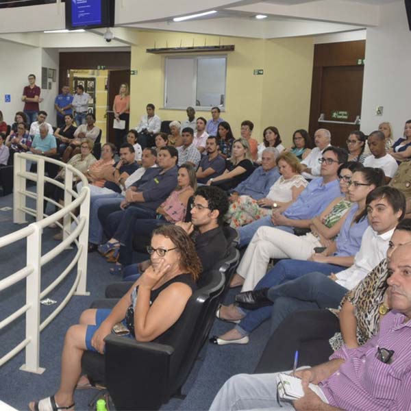 Câmara realiza palestras com especialistas na 'Semana Municipal Todos Juntos Contra a Pedofilia'