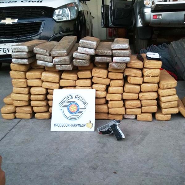 Mais de 100 tijolos de maconha são apreendidos com morador de Paraguaçu Paulista