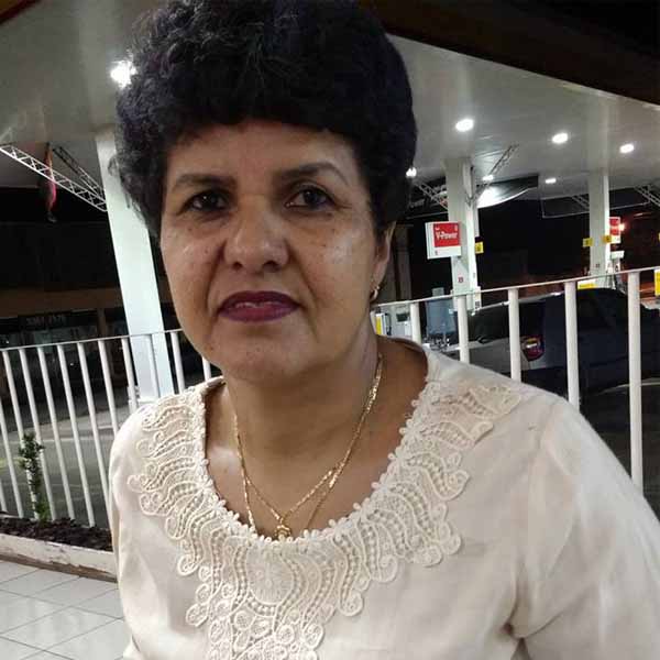 Roseli completa idade nova