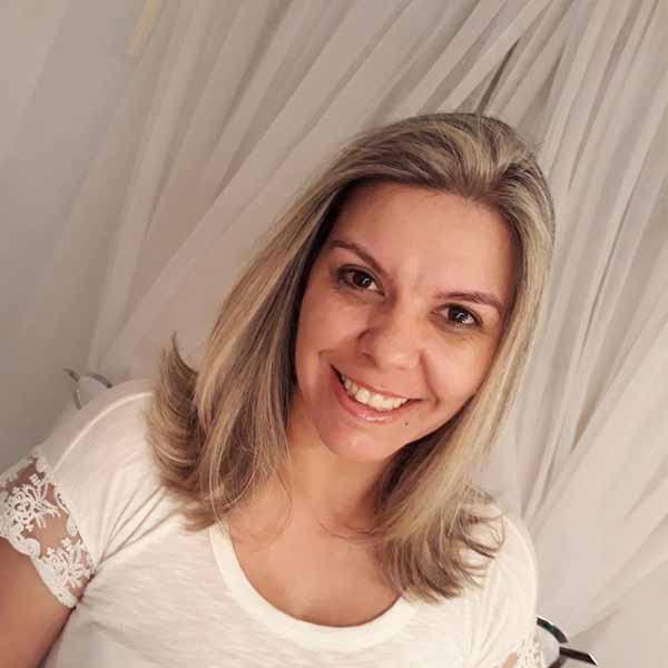 Grasielle de Paula celebra mais um ano de vida