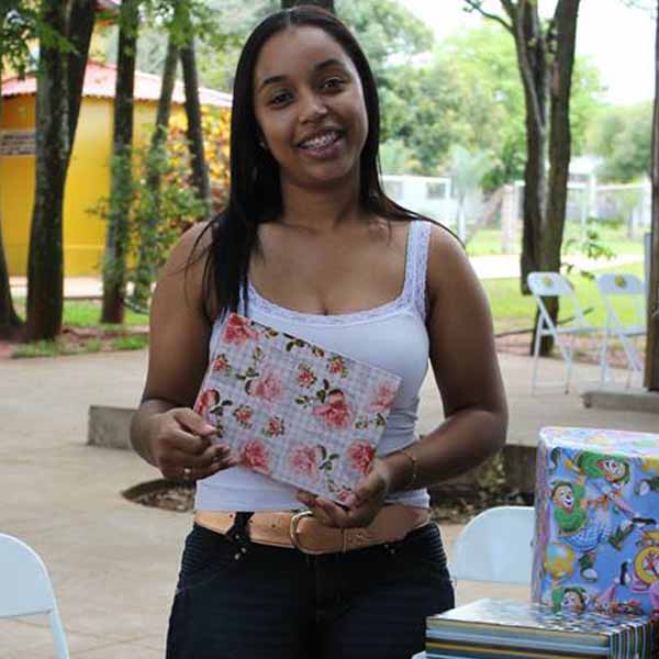 Camila Oliveira comemora mais um aniversário
