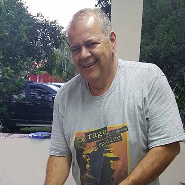 Milton Alves completa idade nova