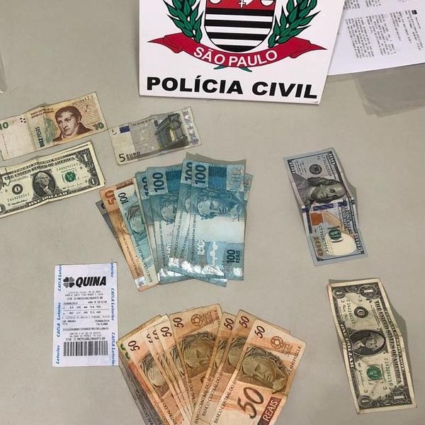 Trio de estelionatários é preso em Assis após polícia encontrar maconha em carro
