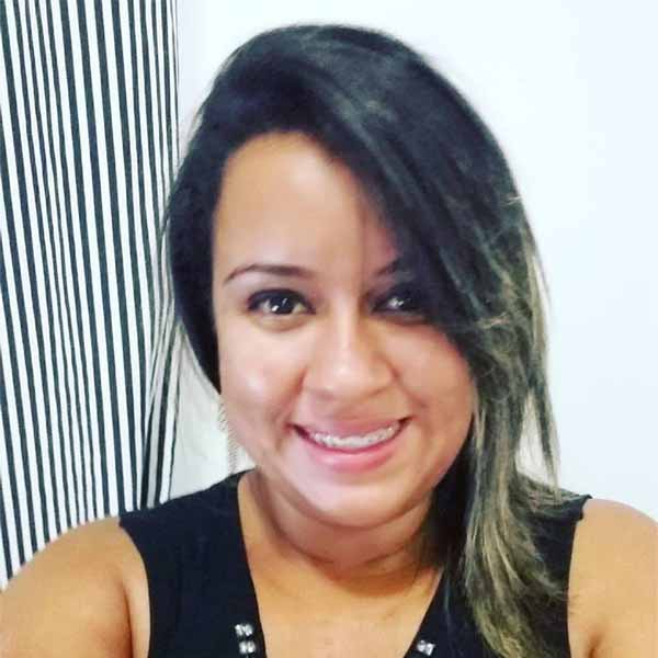 Graziele Dias apaga velinhas nesta quinta