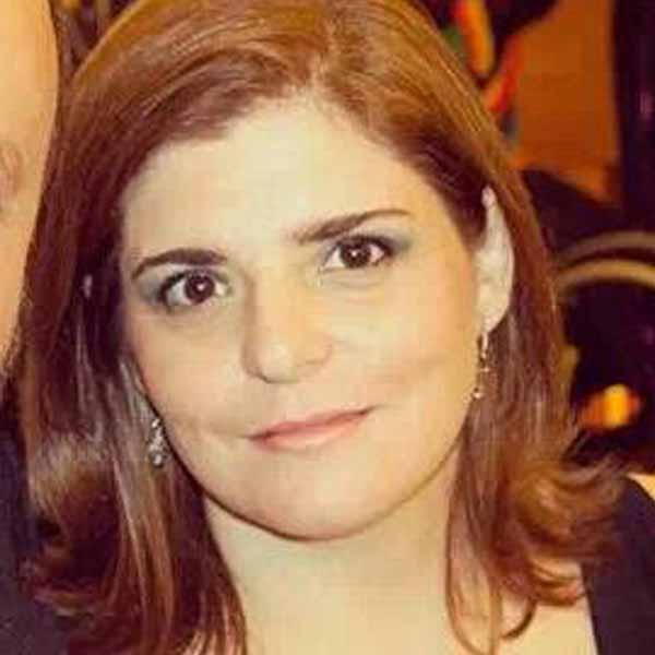 Danielle Vieira completa idade nova