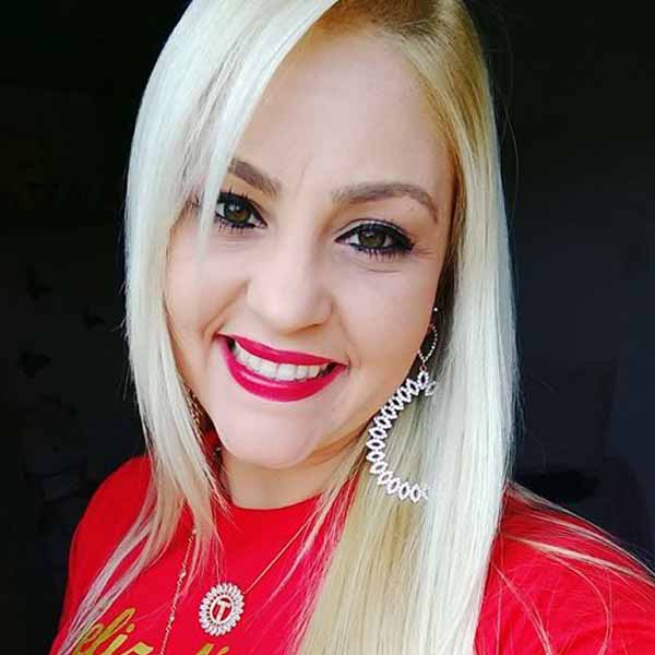 Talita Caroline comemora mais um aniversário