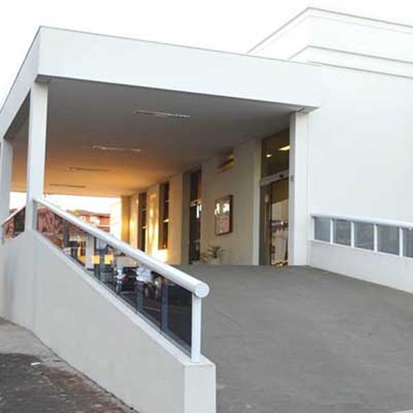 Santa Casa de Assis e Hemonúcleo solicitam doações de sangue com urgência