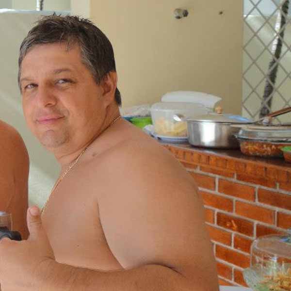Marcelo Monteiro apaga velinhas nesta sexta