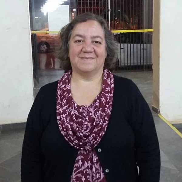 Márcia de Campos comemora mais um aniversário