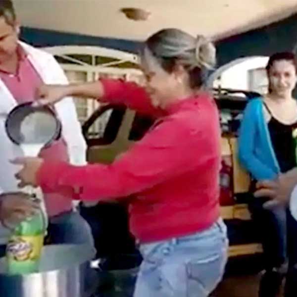 Um dia após ganhar galinhas, moradores de Bastos recebem doação de leite