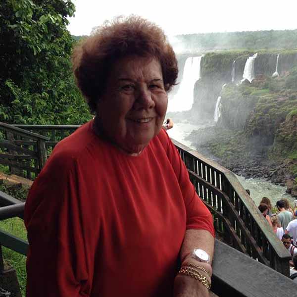 Lucila Nascimento apaga velinhas neste domingo