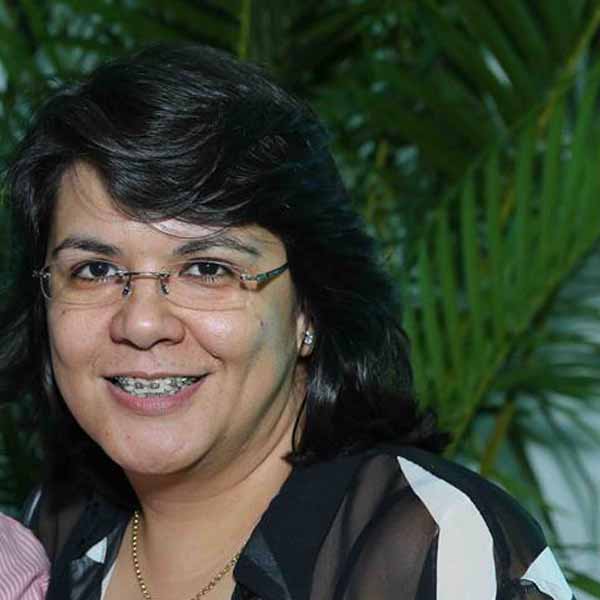 Silvia Regina comemora mais um aniversário