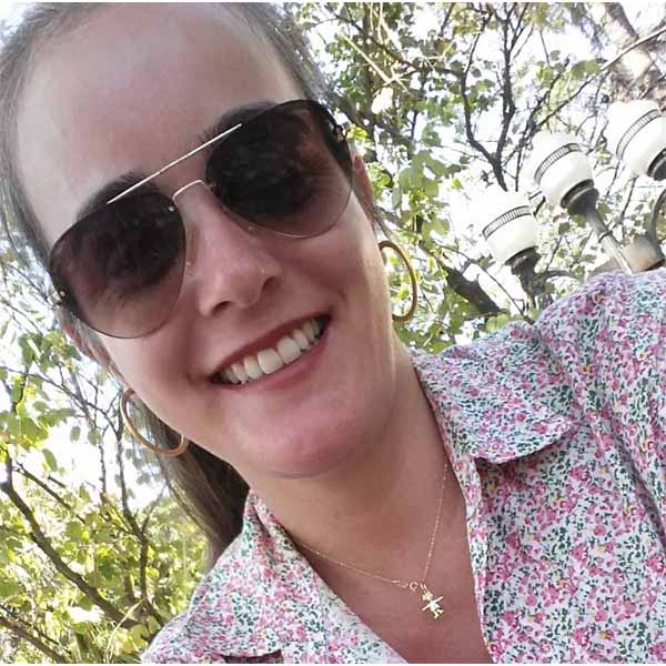 Verônica Alexandra completa idade nova