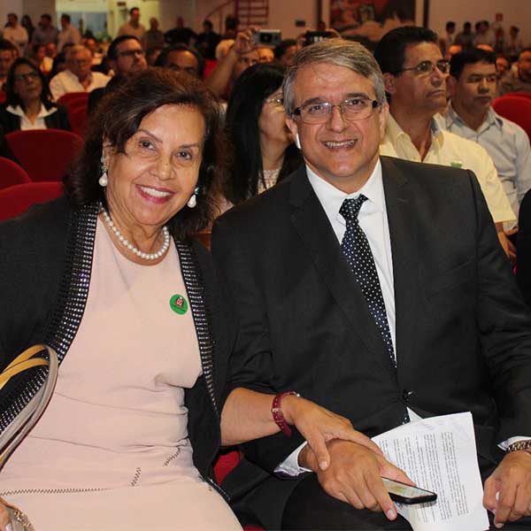 Prefeita participa de evento sobre estratégias de investimentos no setor de transporte ferroviário