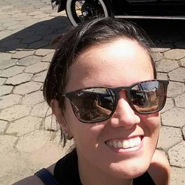 Paula Andrade apaga velinhas neste sábado