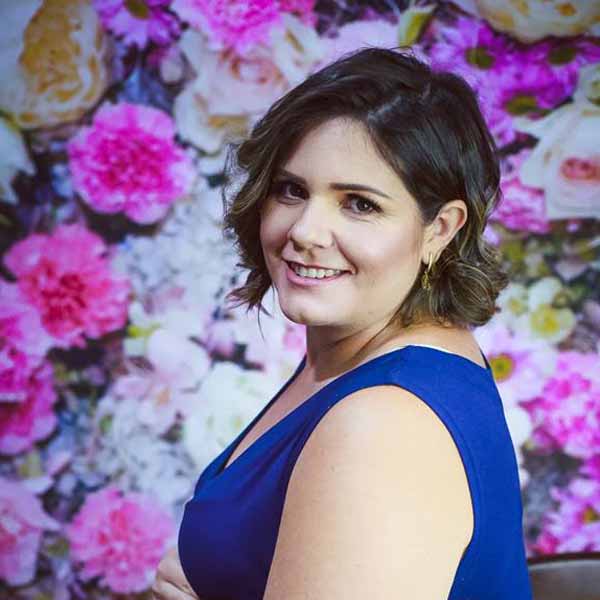 Juliana Alvim comemora mais um aniversário