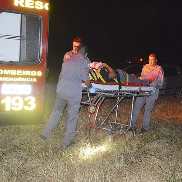 Motociclista perde controle da direção e sofre acidente na rodovia