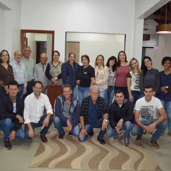 Líder Paraguaçu Imobiliária recebe o terço empresarial
