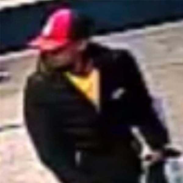 Assaltante armado ameaça clientes em banco e os obriga a sacar dinheiro em Marília