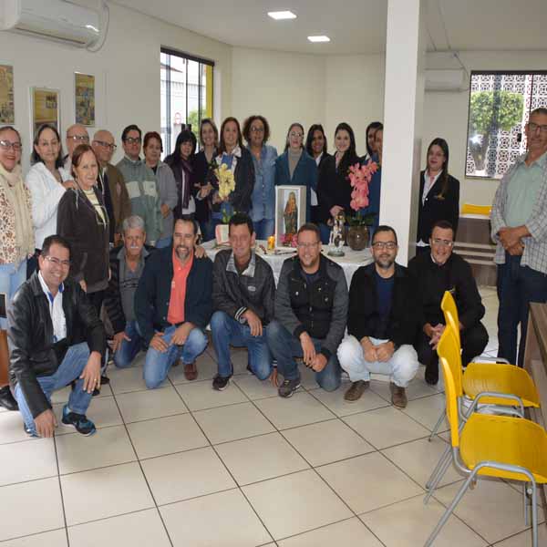 Imobiliária Novo Teto recebe o terço empresarial