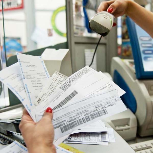 Boleto bancário atrasado acima de R$ 400 já pode ser pago em qualquer banco