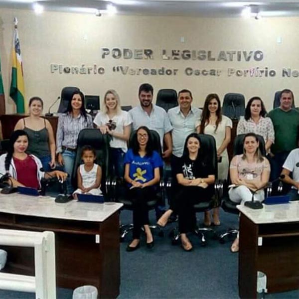 Projeto de lei que proíbe o uso e a soltura de fogos de artifícios ruidosos é discutido na Câmara