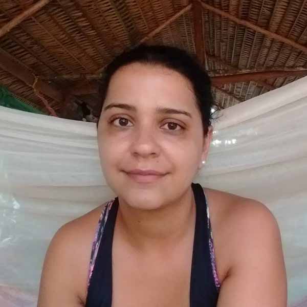 Ana Paula apaga velinhas nesta sexta