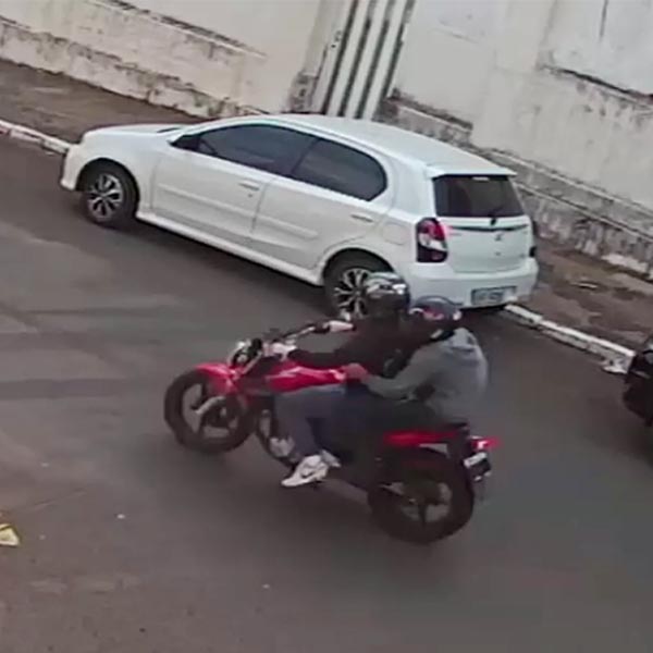 Dupla rende funcionários e leva malote de empresa de ônibus em Marília