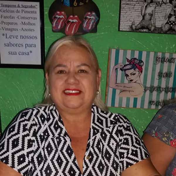 Neide Teodoro comemora mais um aniversário